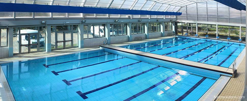 Acido cloridrico negli aeratori di una piscina: cinque persone intossicate