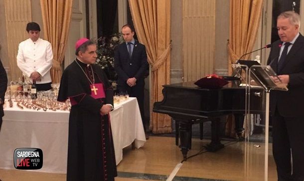 All'arcivescovo pattadese Angelo Becciu la Legion d'Onore della Repubblica Francese