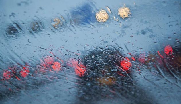 Allerta meteo in Sardegna (codice arancione): previsti vento, mareggiate, pioggia e temporali di forte intensità