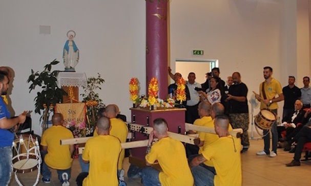 Il Candeliere dei detenuti balla nel carcere di Sassari