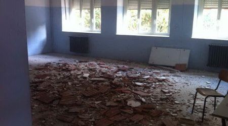 Cagliari. Crolla il tetto del Liceo Dettori