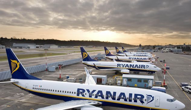 Ryanair. L'aeroporto di Alghero sta affrontando una situazione di grande difficoltà, il sindaco Bruno scrive al ministro Delrio