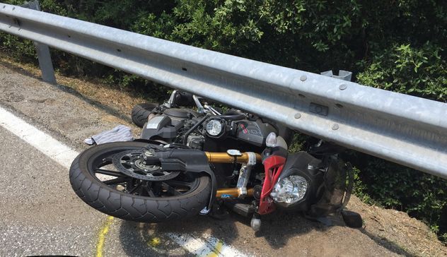Tragedia nella notte: muore motociclista 26enne di Dorgali