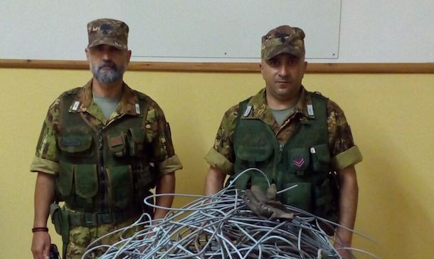 Rubano 160 metri di cavi in rame: i Carabinieri arrestano due giovani di 20 e 23 anni