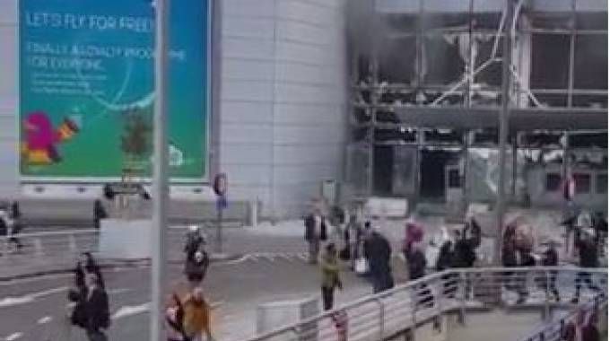 In fuga dall'aeroporto di Bruxelles | VIDEO