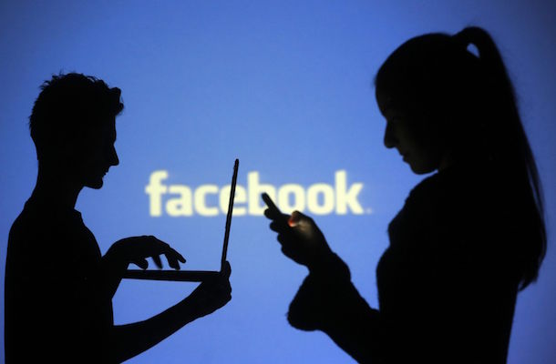 Facebook: offendere su una bacheca è diffamazione aggravata