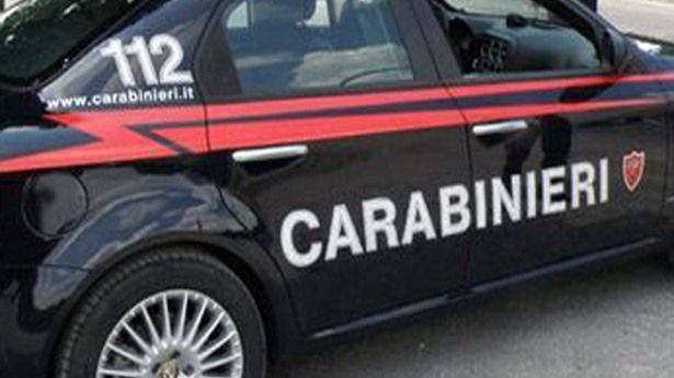 Divampa incendio in casa: i carabinieri salvano quattro fratelli