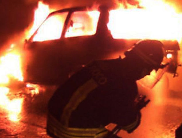 Incendiata l'auto di un imprenditore del paese