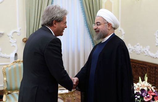 Il Presidente dell'Iran in visita a Roma. La vergogna delle statue censurate 