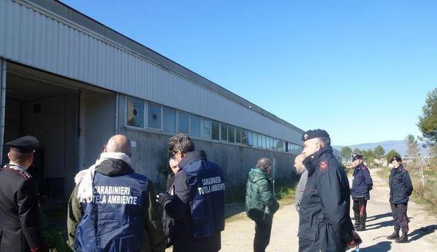 Lo scandalo nell'area industriale di Ottana: i Carabinieri del Nucleo operativo ecologico hanno sequestrato diversi terreni
