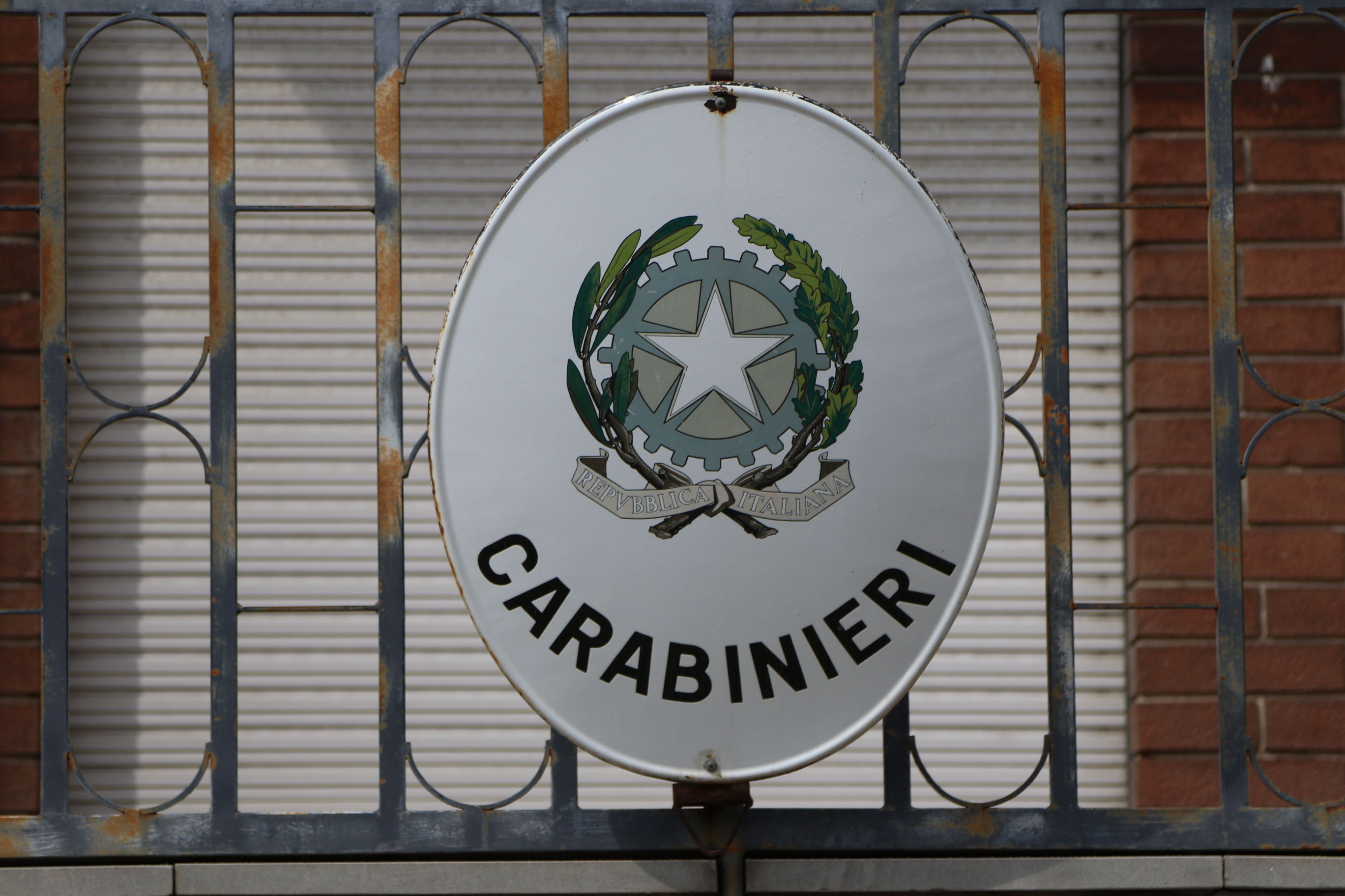 I Carabinieri denunciano un 33enne con l'accusa di stalking