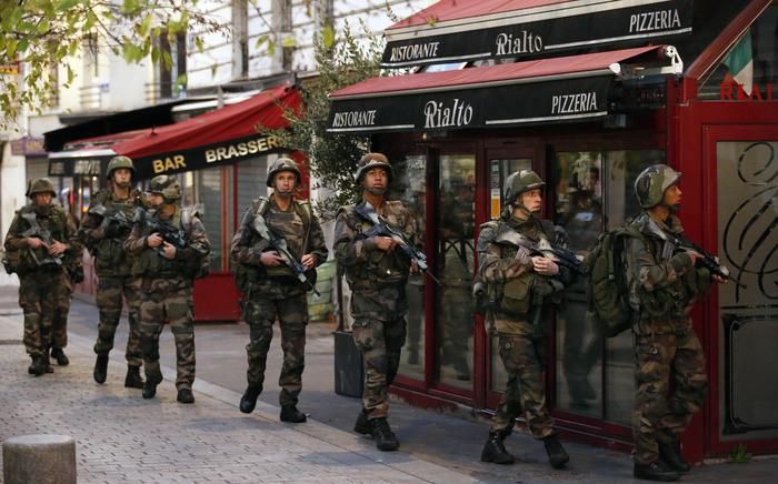 Parigi. Blitz della polizia contro Abdelhamid Abbaoud presunta mente degli attentati