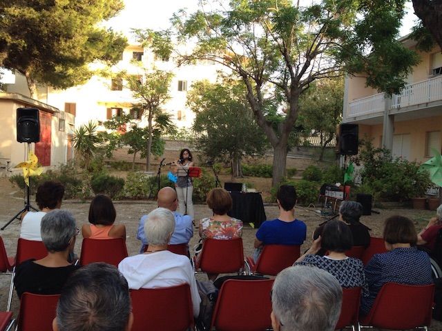Festival letterario Sulla Terra Leggeri. Enrica Sirigu trionfa ad Alghero