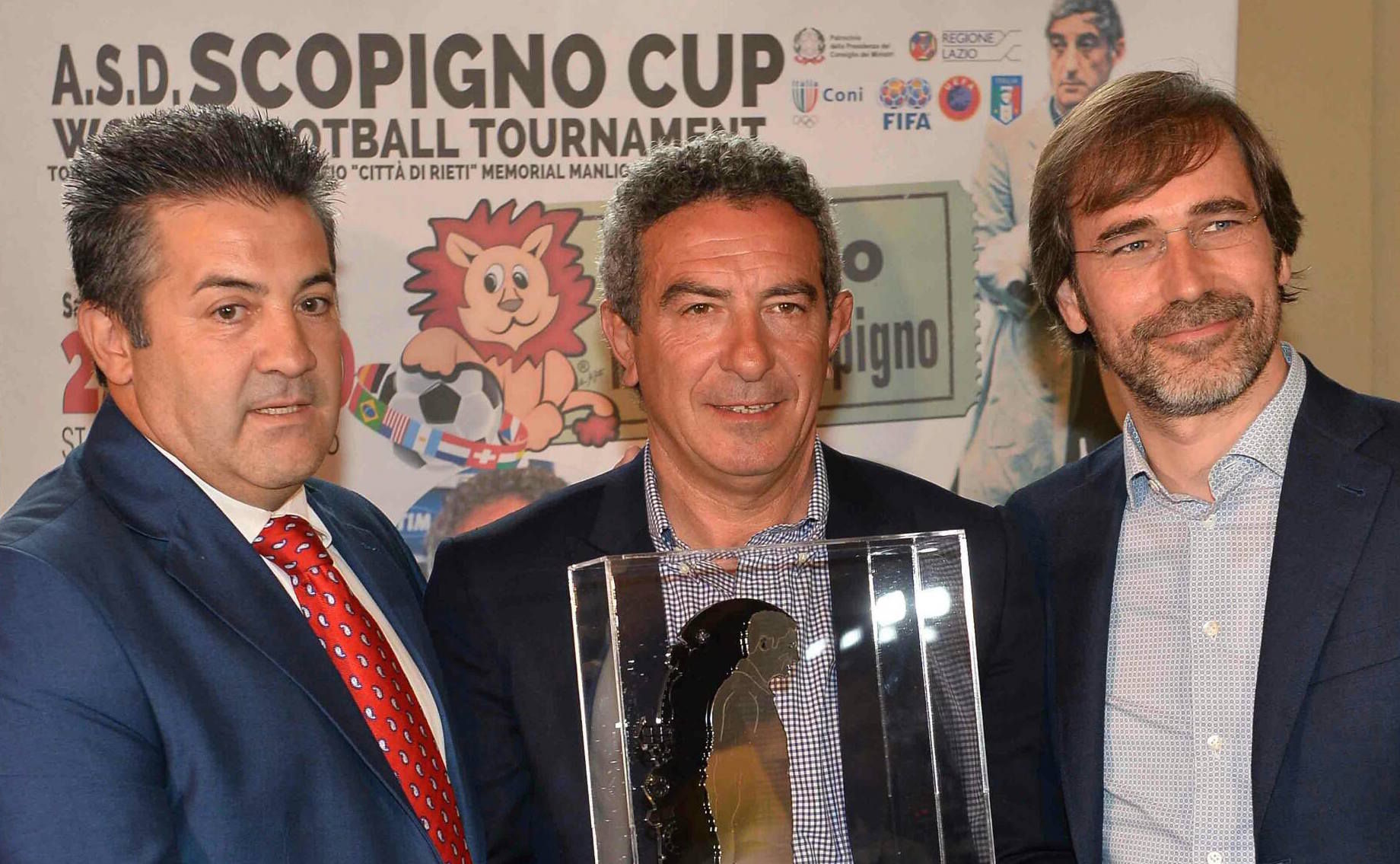 Gianfranco Matteoli è stato premiato come “Miglior responsabile del settore giovanile 2015