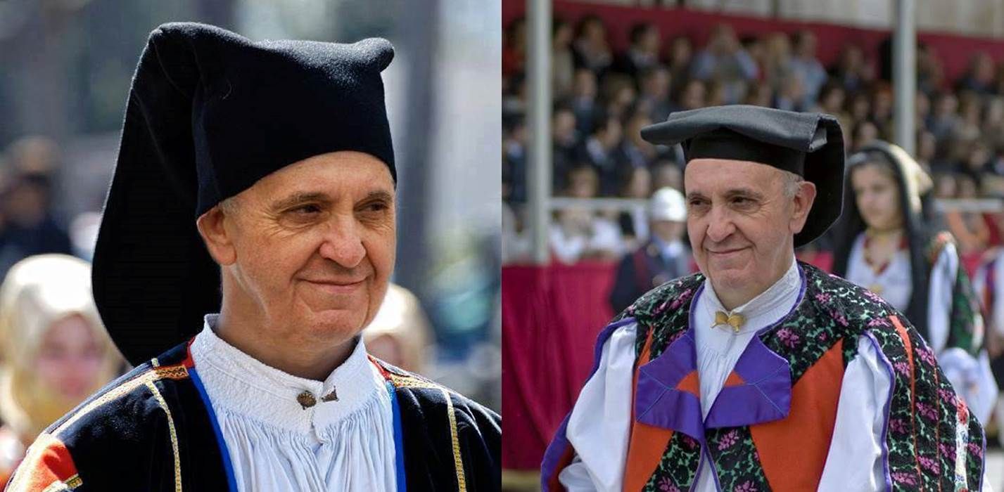 Papa Francesco in costume sardo, le immagini diventano virali alla vigilia della Cavalcata
