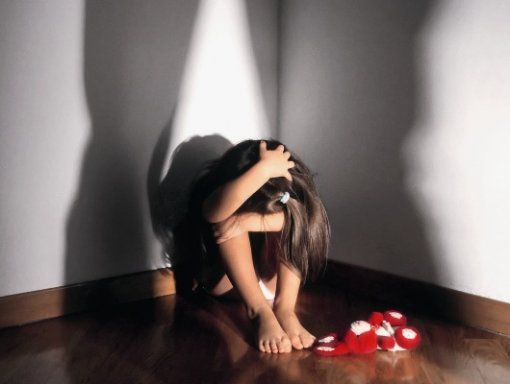 Cagliari. Arrestato filippino: è accusato di violenza sessuale sulla figlia