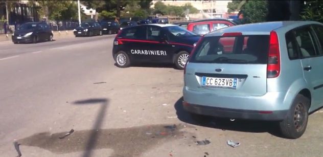 Cagliari. Giovane 22enne speronato e accoltellato a Sant'Elia: i carabinieri hanno dato un volto ai presunti autori del tentato omicidio