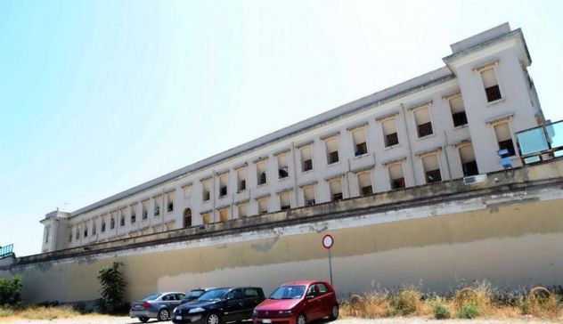 Cagliari. Detenuto si suicida a Buoncammino avrebbe ricevuto una lettera di minacce: 