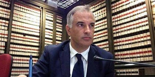 La denuncia di Mauro Pili: “Dai vertici della Difesa a ruoli di spicco nelle società che producono armi”