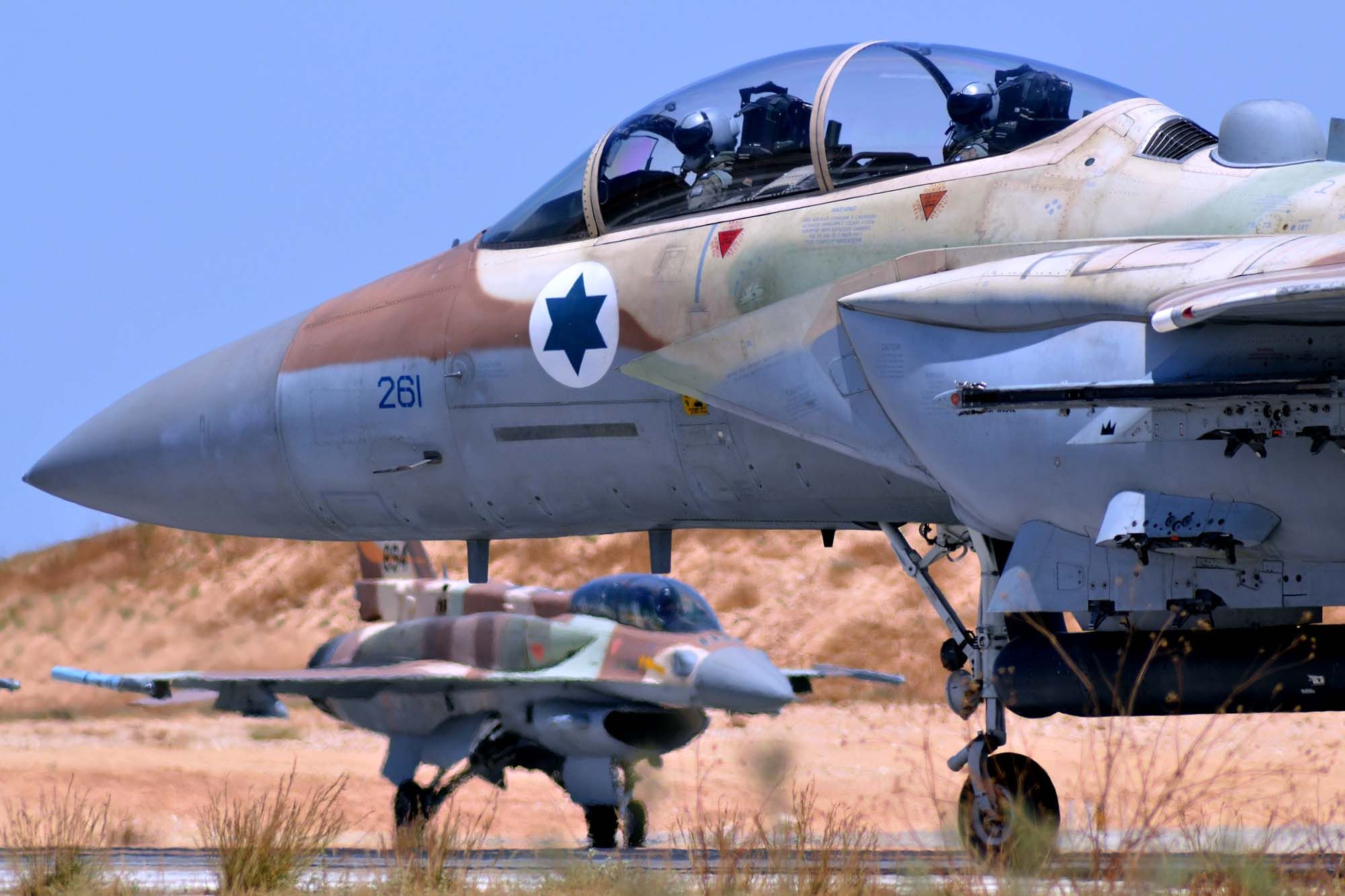 Il ministero della Difesa: “L'esercitazione militare Vega2014 in Sardegna non prevede bombardamenti”
