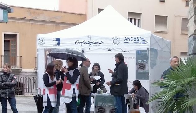 Cagliari. Piazza Yenne sabato 5 aprile: “Giornata per la prevenzione dell'Alzheimer e del colesterolo”
