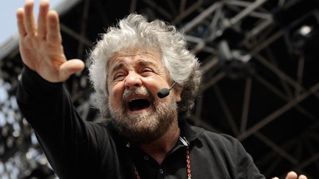 Beppe Grillo vuole il referendum sull'euro: 