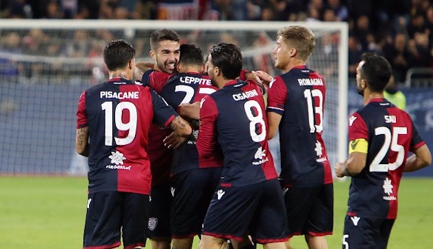 Cagliari-Benevento 2-1, Pavoletti regala una vittoria incredibile