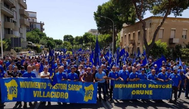 Sospesa la manifestazione del Movimento Pastori a Cagliari