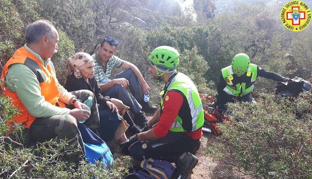 E' stata ritrovata sana e salva la donna di 83 anni dispersa nei monti di Santadi