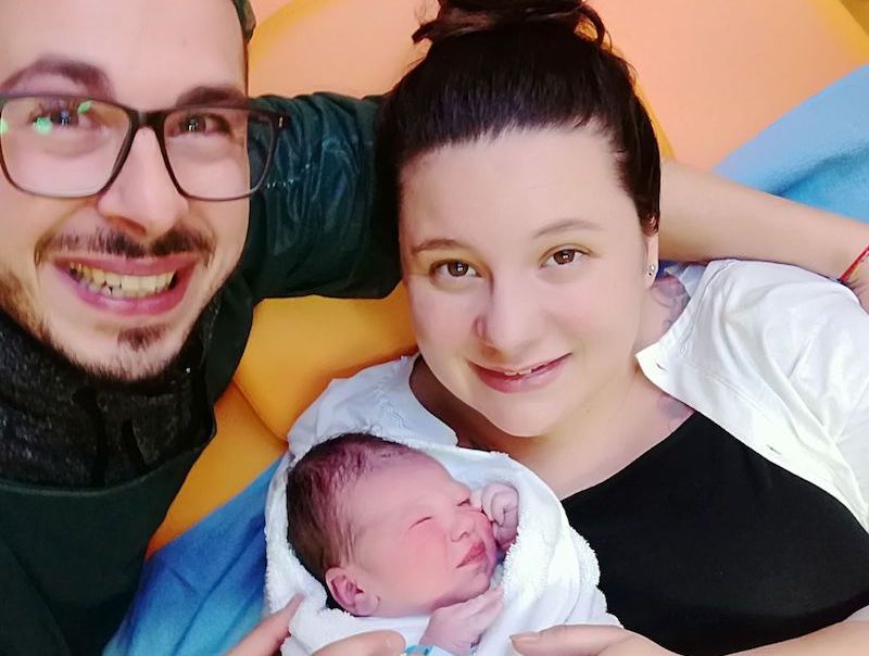 Si chiama Nicolò il primo bimbo nato al Policlinico Duilio Casula nel 2018. Mamma Claudia e papà Paolo: è una grande gioia