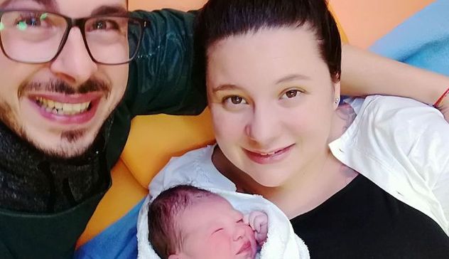 Si chiama Nicolò il primo bimbo nato al Policlinico Duilio Casula nel 2018. Mamma Claudia e papà Paolo: è una grande gioia