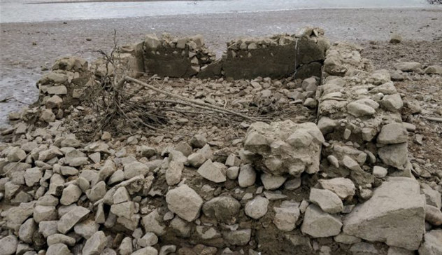 Diga Cixerri in secca: dopo le strade romane riaffiora un antico insediamento