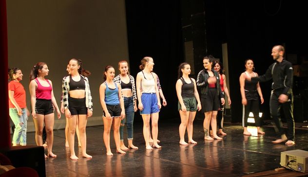Quattordici danzatrici sassaresi protagoniste di Opacity#1