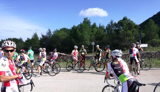 “Fra lago e nuraghi”: un successo per la ciclopedalata promossa da Pozzo Bike