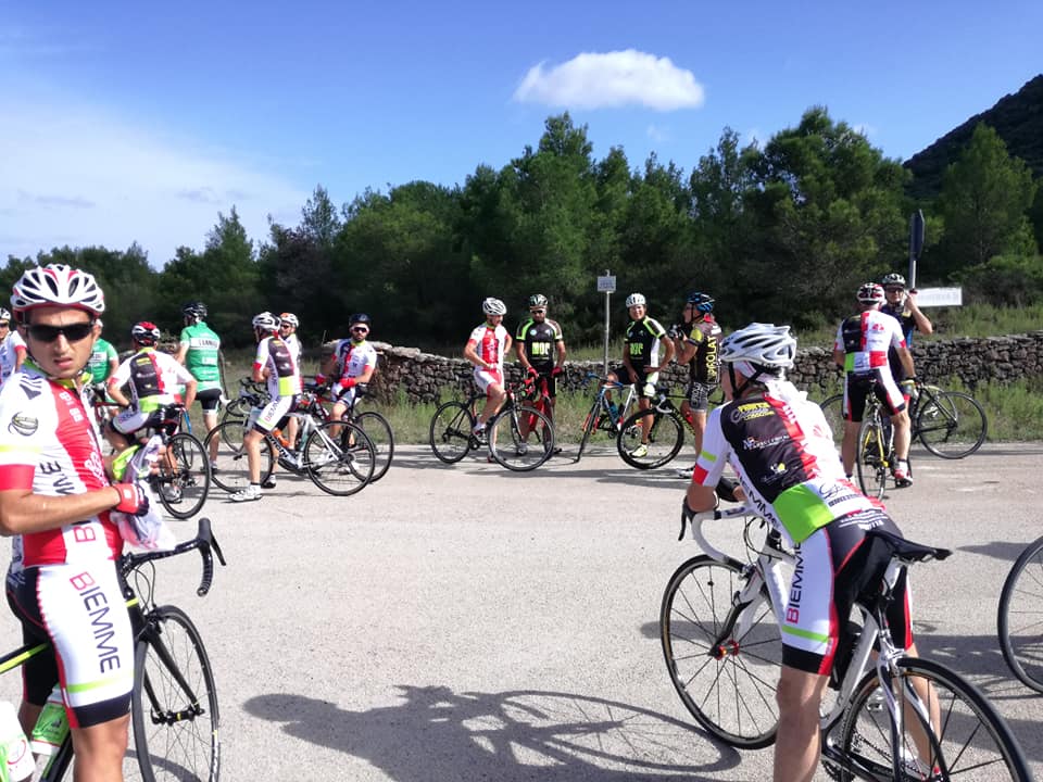 “Fra lago e nuraghi”: un successo per la ciclopedalata promossa da Pozzo Bike