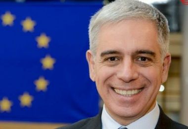 L’eurodeputato Stefano Maullu lancia “EasyEurope” per la Sardegna