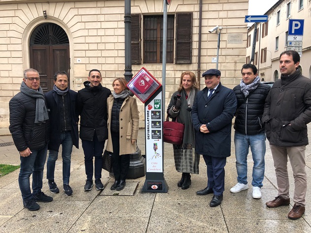 Sassari: in piazza Castello una postazione fissa di defibrillazione pubblica