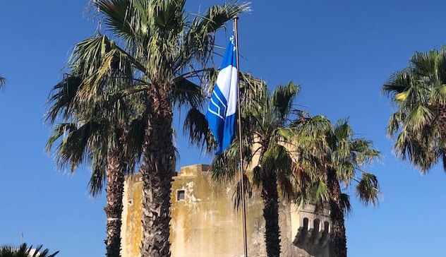 Torre Grande, issata la bandiera blu 2019