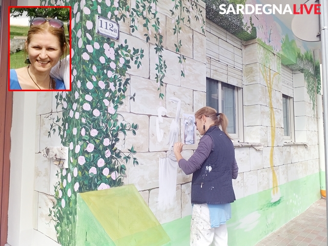 Agnes Zimmermann, dall'Ungheria in Terra sarda ridà colore ai muri e alle serrande. VIDEO