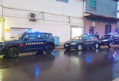Commerciante e tecnico di computer scoperti con la droga dai Carabinieri: arrestati