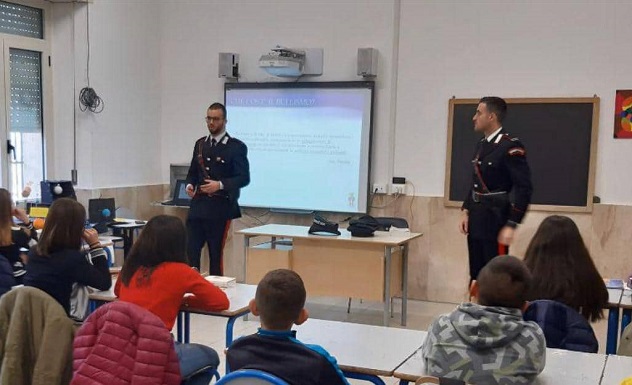 I carabinieri incontrano gli studenti delle scuole elementari e medie di Ovodda