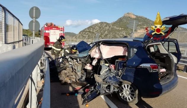 Incidente stradale sull’Orientale Sarda. Due persone ferite