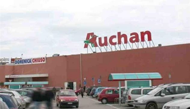 Auchan. Confermata cassa integrazione per ristrutturare i locali