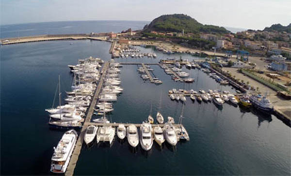 Porto di Arbatax verso la chiusura: stop ai servizi per i diportisti