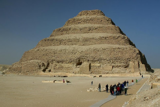 Riapre a Saqqara la piramide più antica che risale a 4700 anni fa