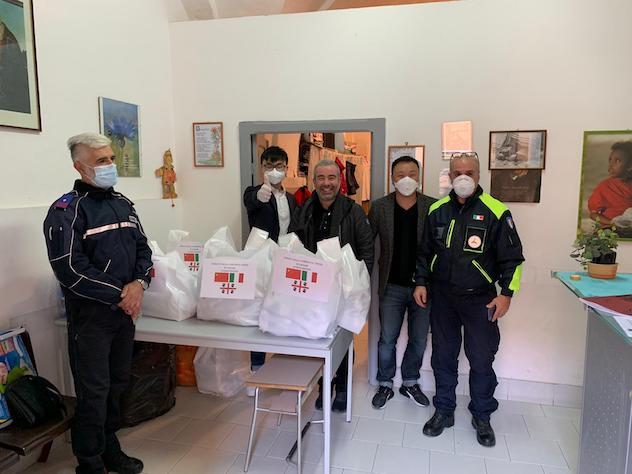 Coronavirus, la comunità cinese a Sassari dona 5mila mascherine