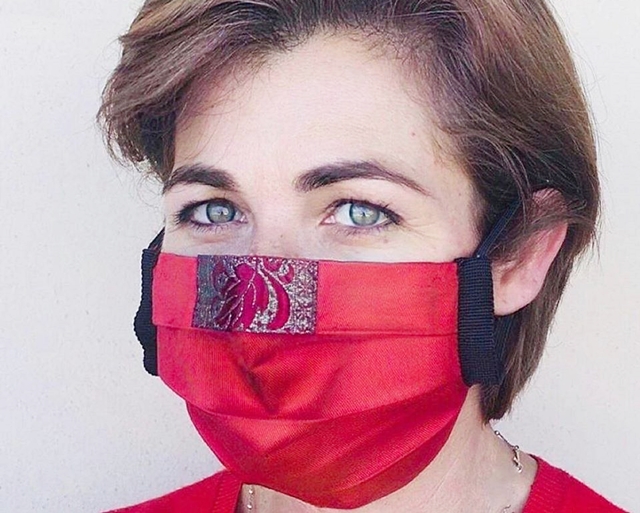 Stefania Loi: “Indossate una mascherina rossa contro la violenza sulle Donne: non siete sole”