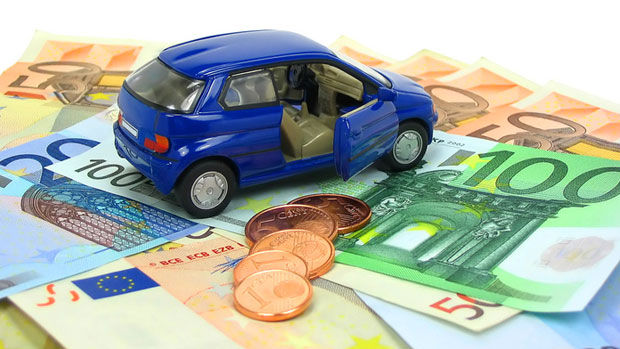 Assicurazione auto in Sardegna, i costi e le abitudini degli automobilisti
