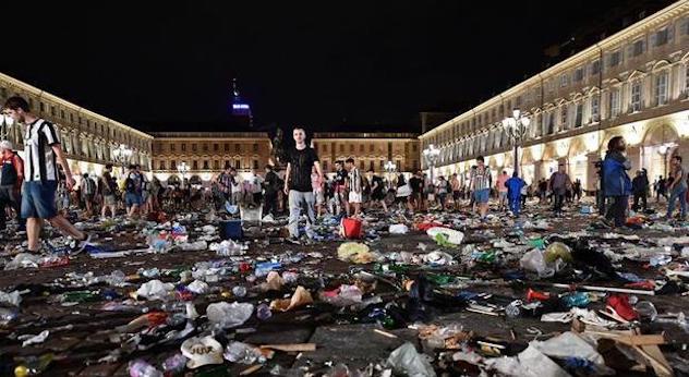 Oggi il terzo anniversario della tragedia di Piazza San Carlo a Torino che provocò 3 morti e 1600 i feriti