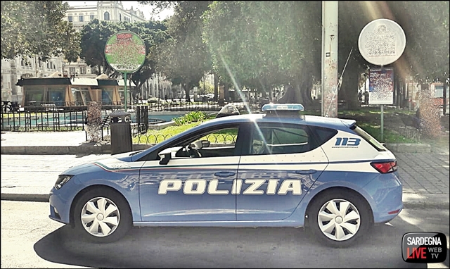 Panico in via Santa Gilla, gimkana con l’auto per seminare i poliziotti: a bordo cocaina e una catena in ferro